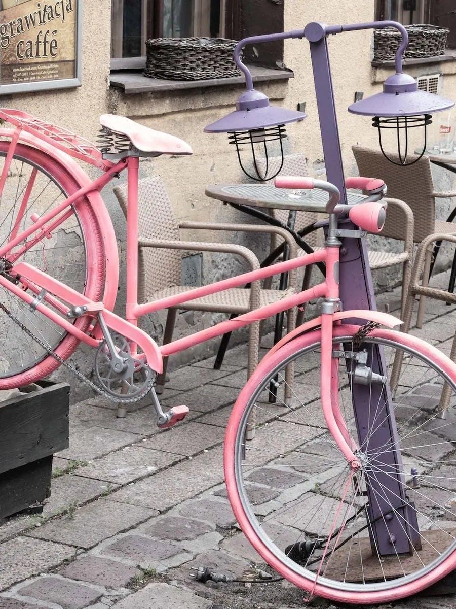 Top 10 des <blue>cafés vélo</blue> à découvrir en France-image